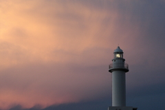 夕焼けの灯台