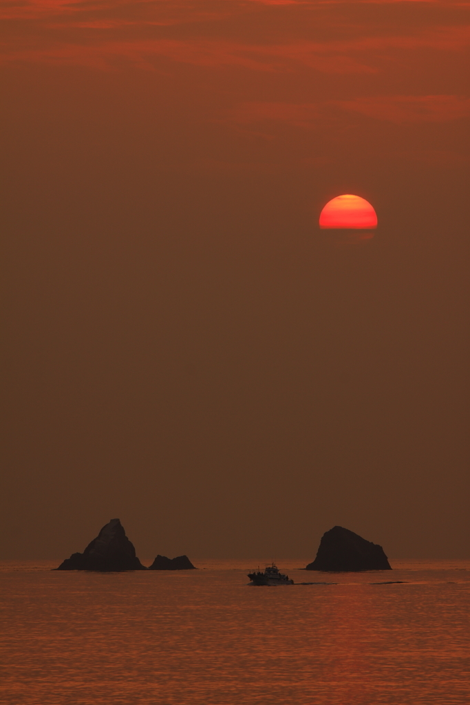 太陽よ、何故、