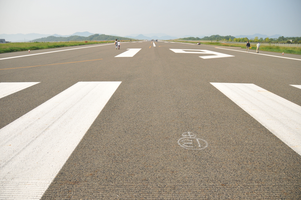 但馬國　こうのとり空港　滑走路散歩②