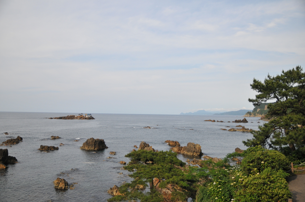 但馬國　山陰海岸　日和山　竜宮城