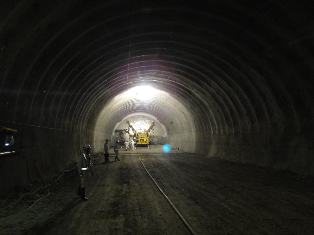 但馬國　北近畿豊岡自動車道　　トンネル工事現場③