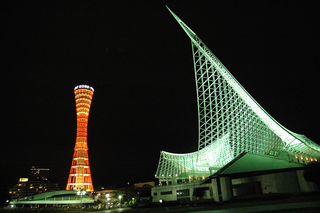 ポートタワーの夜