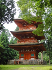 但馬國　妙見山　名草神社　新緑の三重の塔