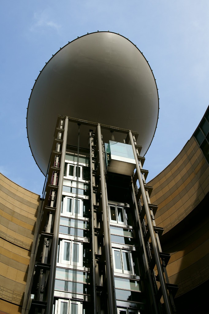 大阪　難波パークス