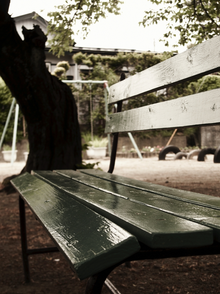 公園のベンチ