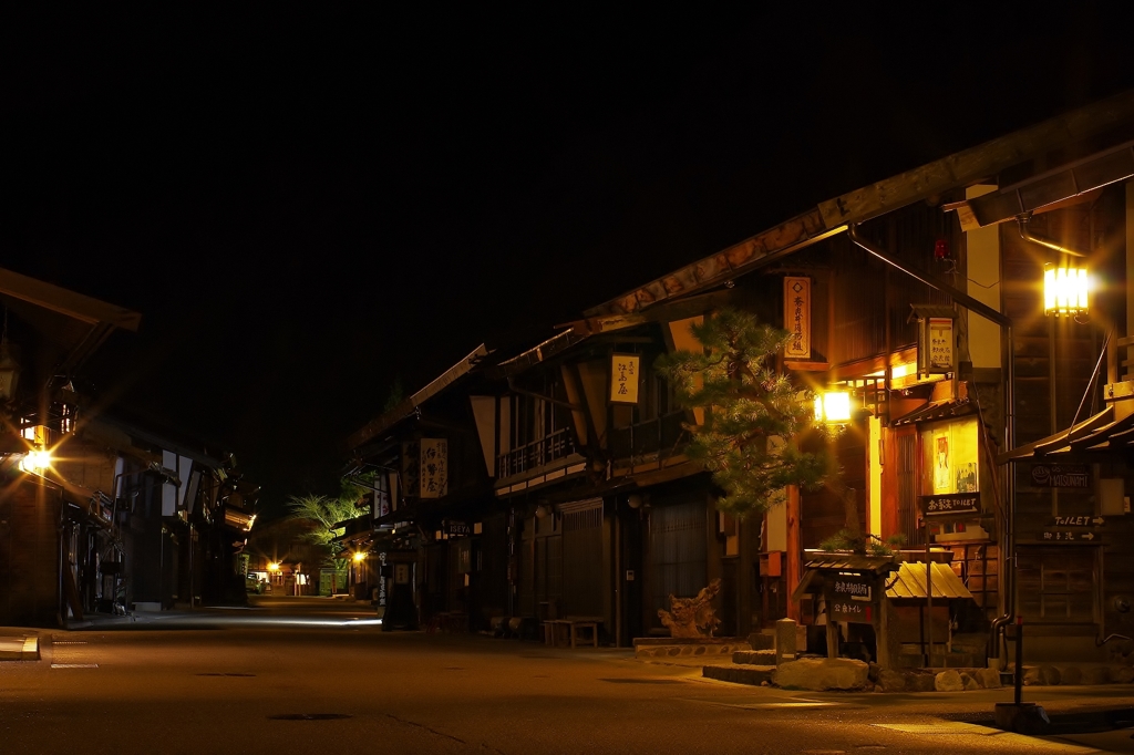 奈良井宿に行ってきました。夜です。