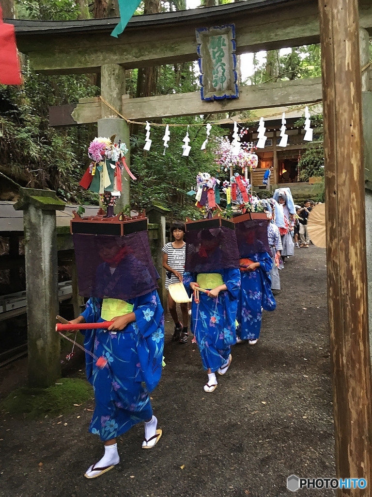 諏訪神社大祭　ささら道行き