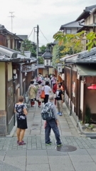 石塀小路の雑踏　　仕事で京都　コンデジ歩き撮り