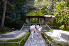 京都スナップ　茅葺き門　法然院