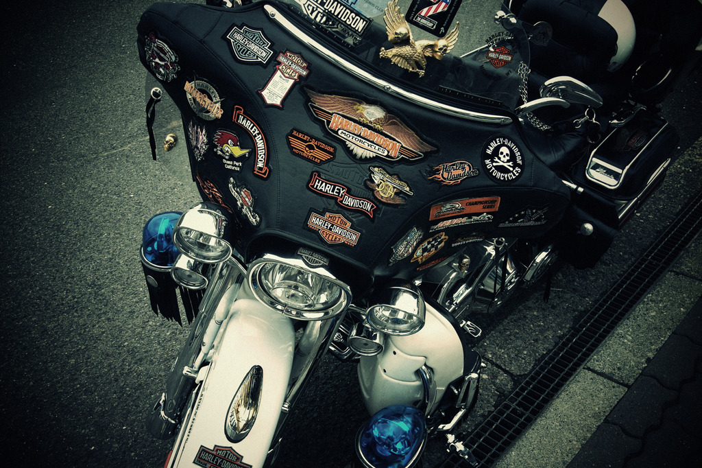 H-D