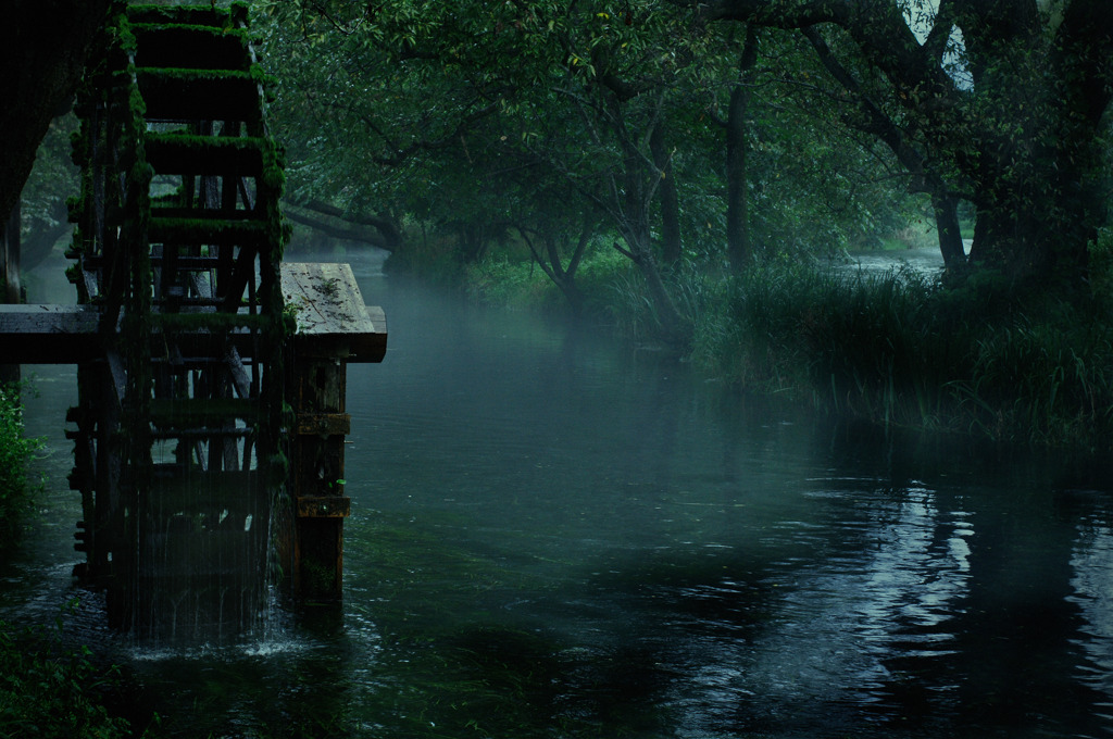 水車のある風景 II