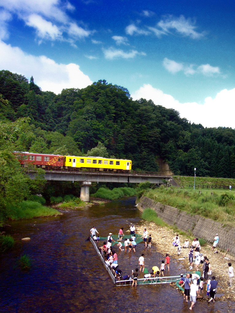 盛夏を往く秋田内陸線