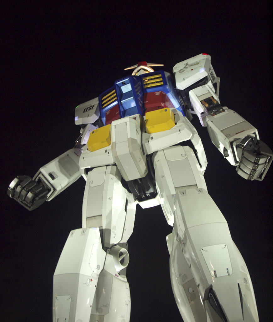 ガンダム　を見上げてみた