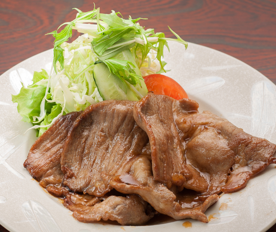 お肉7676