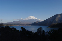 本栖湖からの富士山