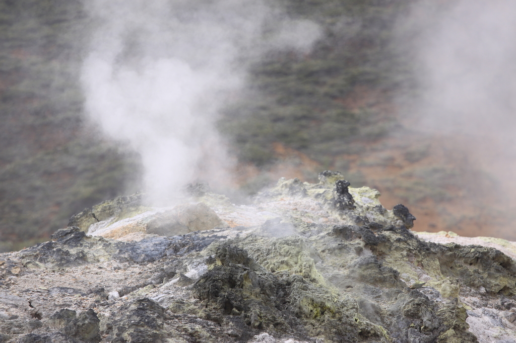 登別温泉にて_地獄谷