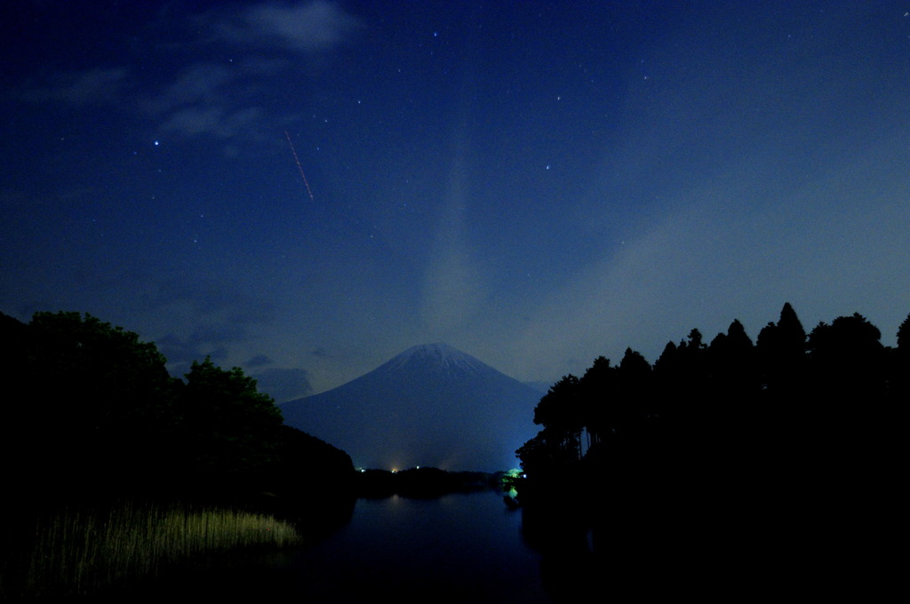 夜の富士