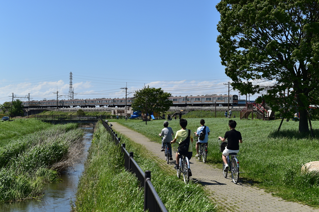 電車が走る公園