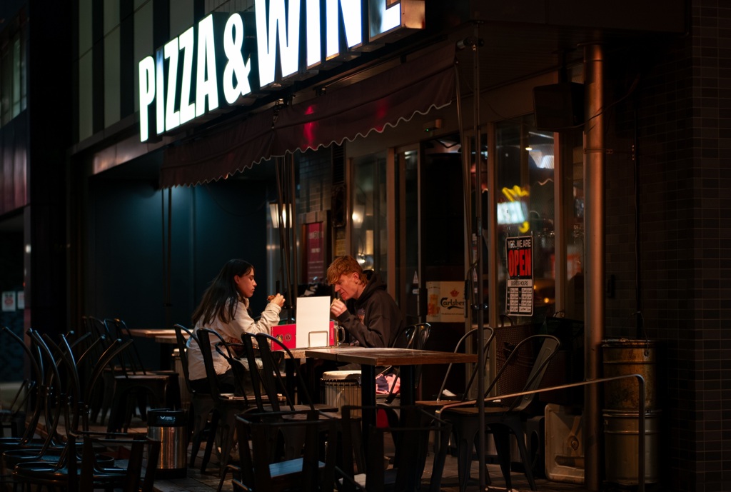 PIZZA