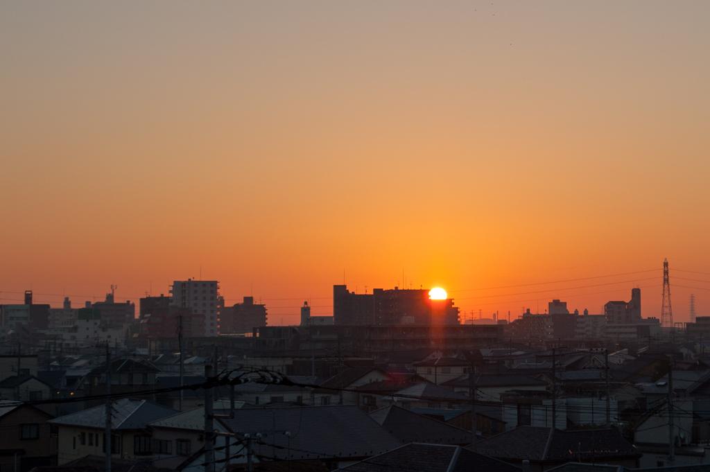 日の出午前5時48分