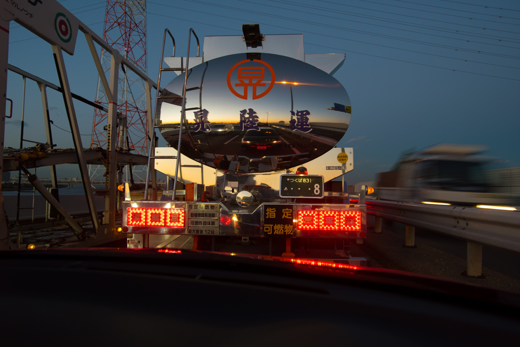 首都高6号線動く気配なし