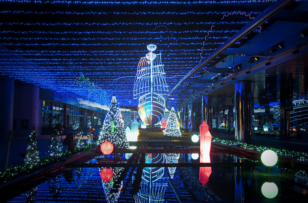 Sailing for Christmas