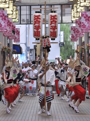 阿波踊りのある風景