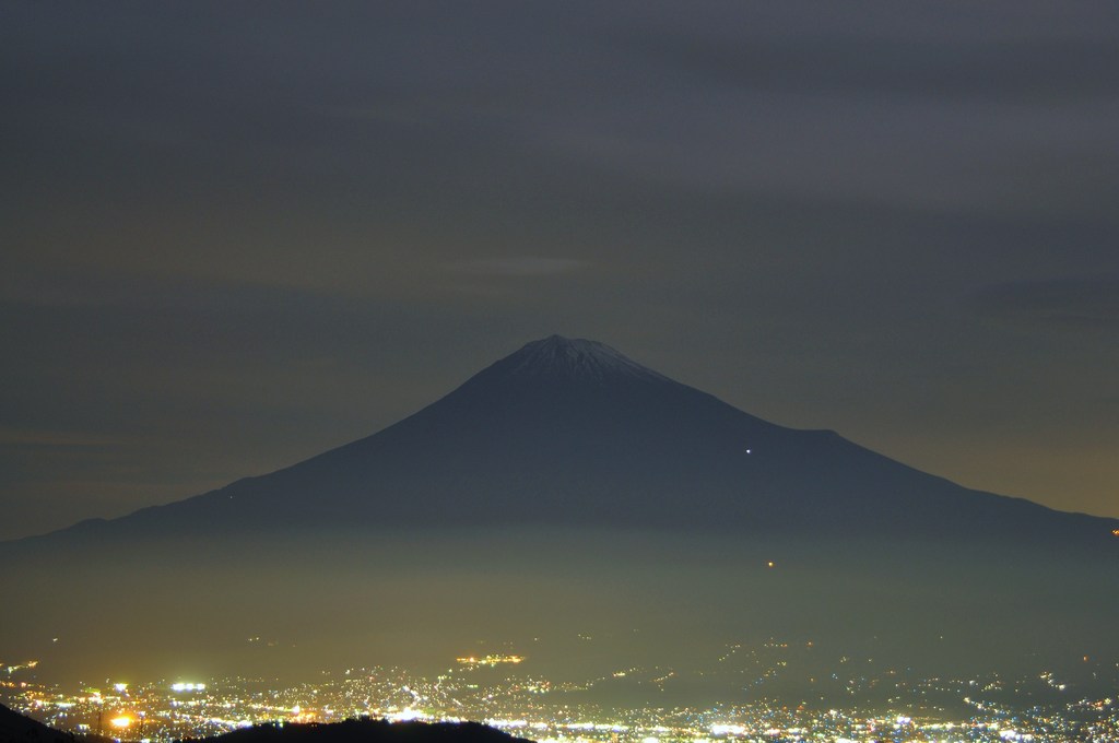 夜の富士山周辺