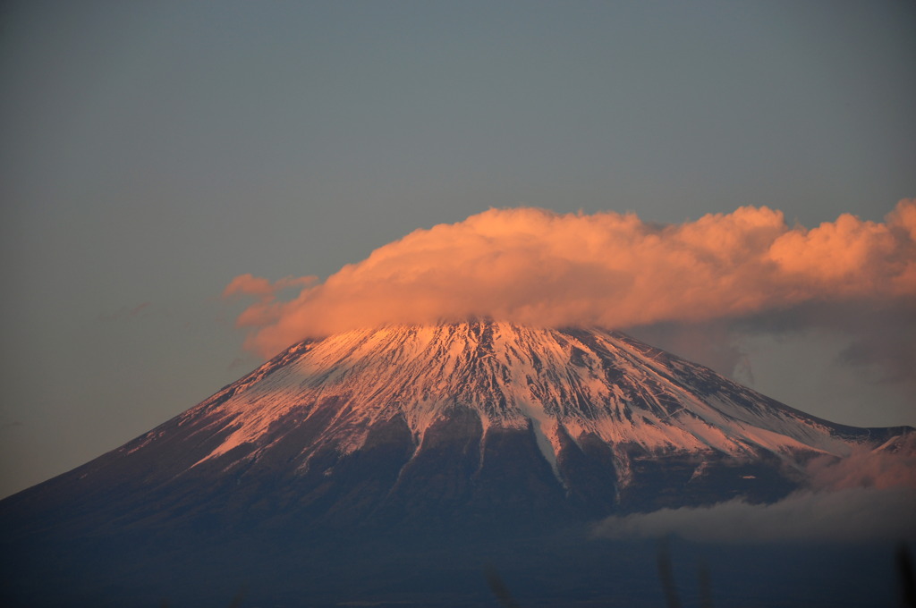 雲ありの赤富士