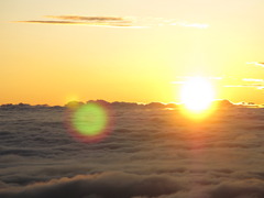 北アルプス燕岳山頂から見る日の出①