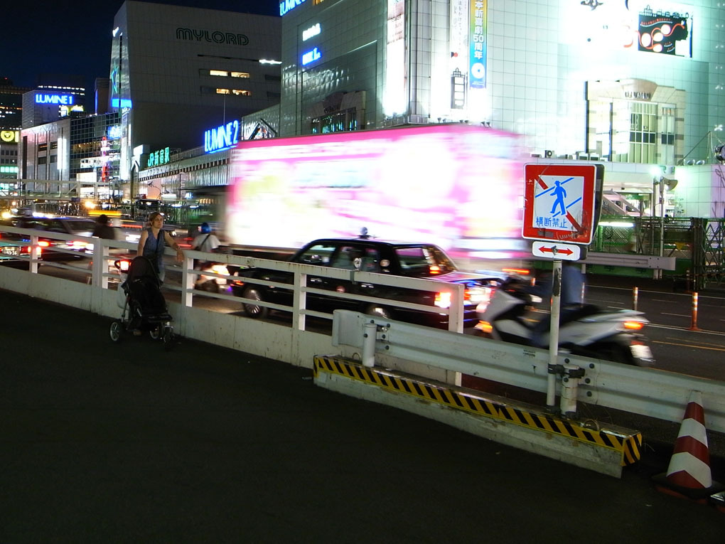 新宿／GR DIGITAL 2 #2