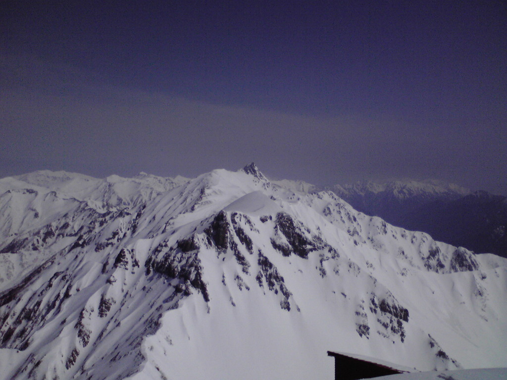 北穂山頂からやり