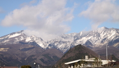 日光駅から見える山