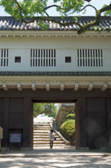 初夏の岡山城廊下門