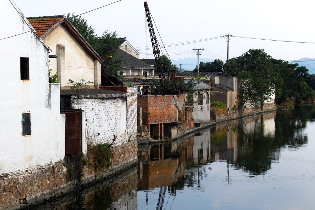 0ECF04A4-7A74-4D22-893E-F6533F44942B