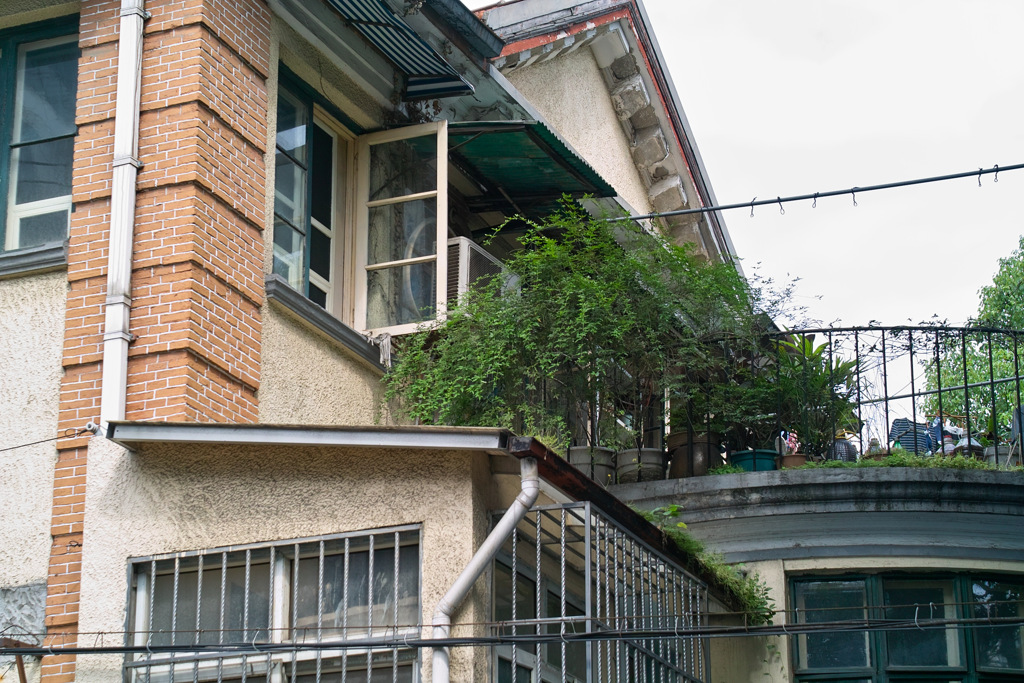 75CEC5EC-A7B7-4FFE-B7D9-425406252ED4