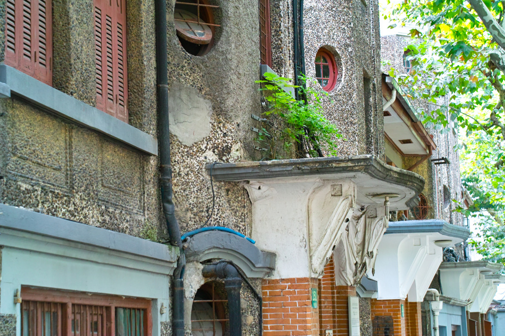 2C7169F7-31C9-4C7F-9A69-B1AF527B1E2A