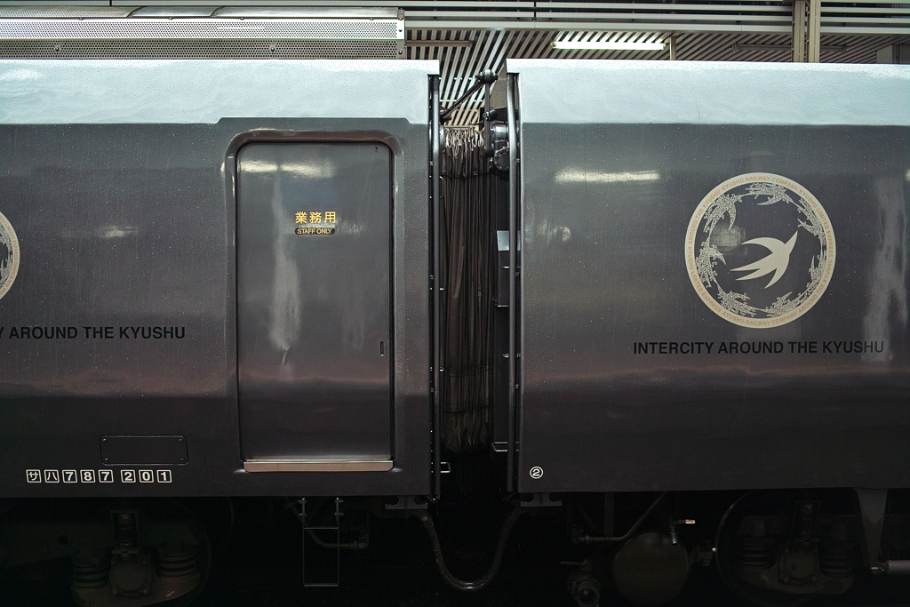 1700DAC4-EC1E-457C-A7DD-F9338A041D69