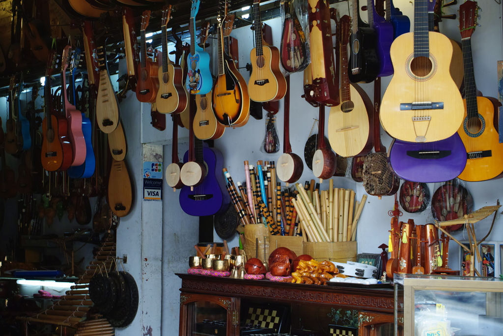 蔵出し木魚も楽器かい？