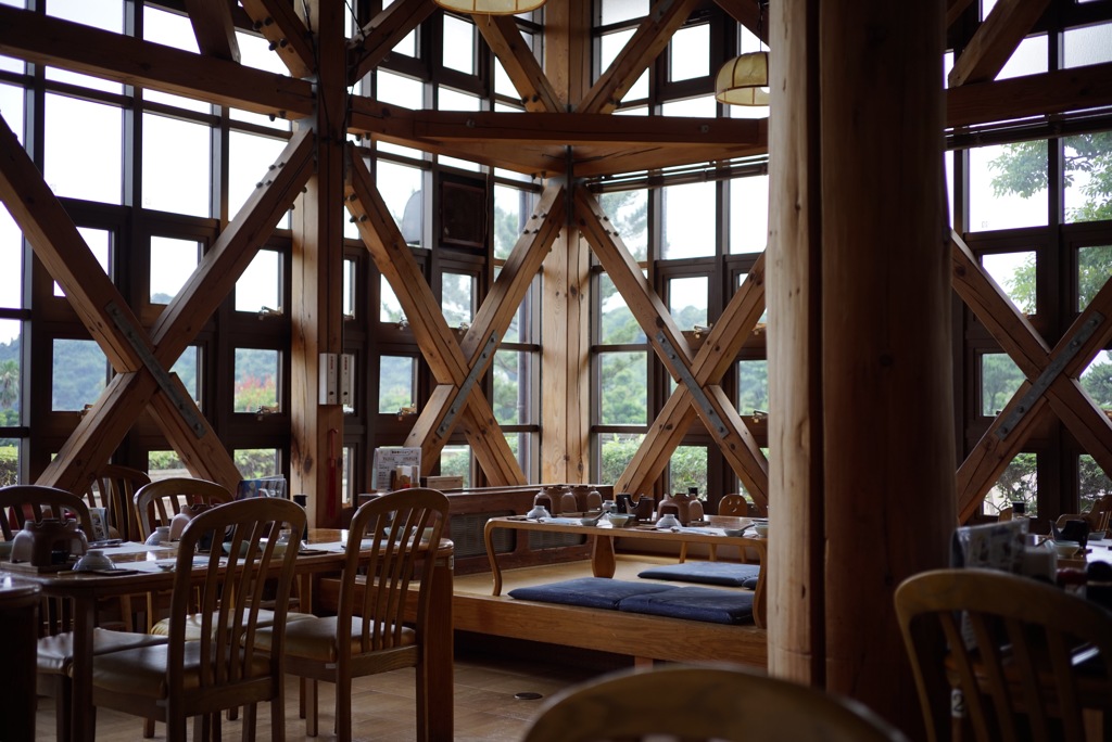 いつもの場所で刺身定食注文