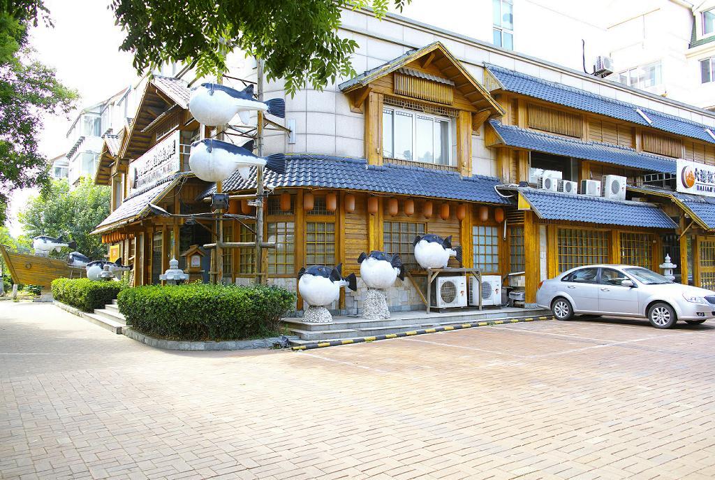 CF28C832-9443-4566-954D-1A1C8CAD7F8B