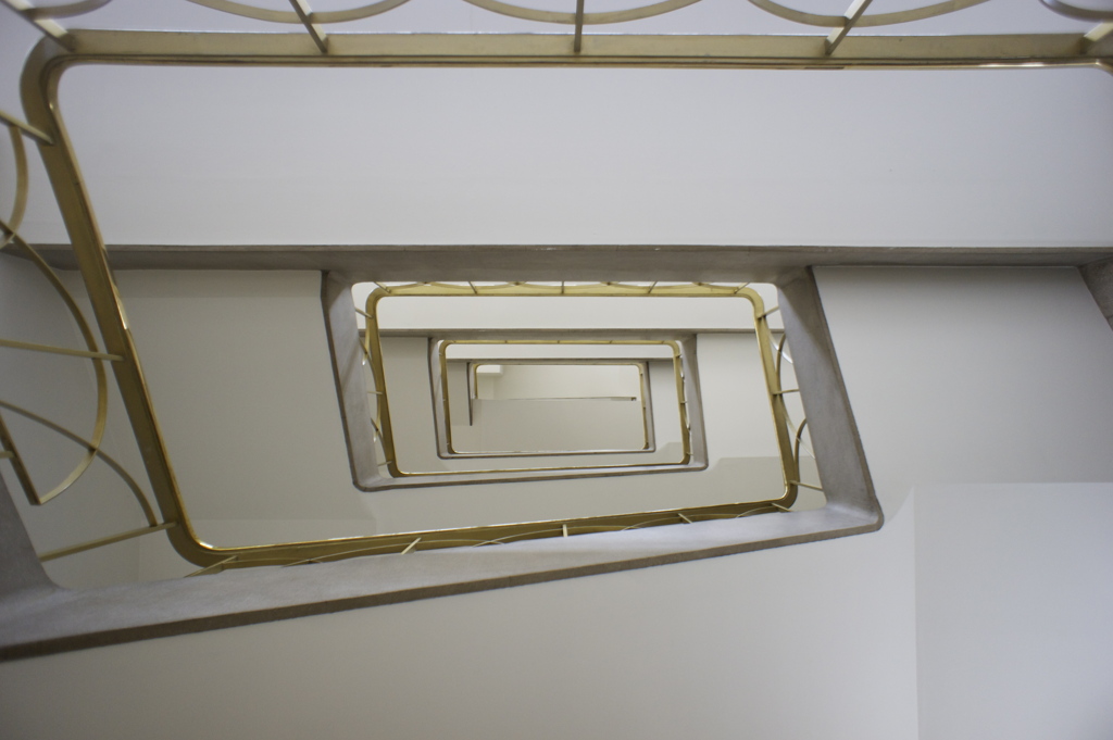 Gold line