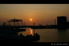 港な夕景。　< 秋 >