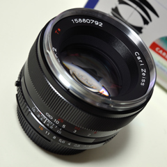 Carl Zeiss Planar T* 1.4/50 ZF.2