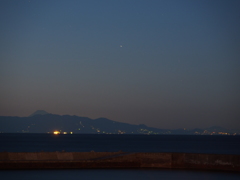 富士山と伊豆半島の夜景