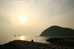 今日も日が暮れる　明日は天気下り坂