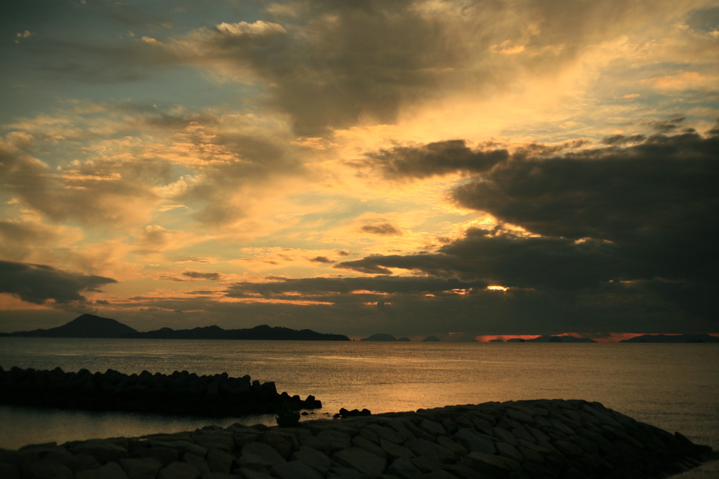 今日も日が暮れる