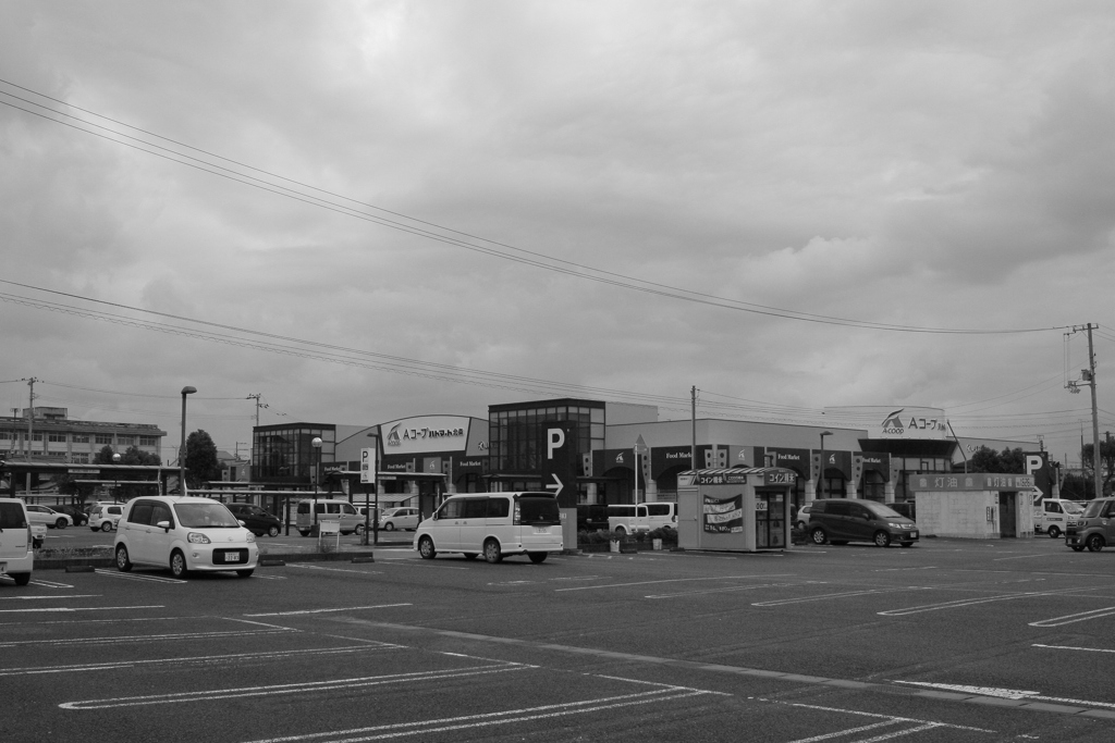 今日も街は平和