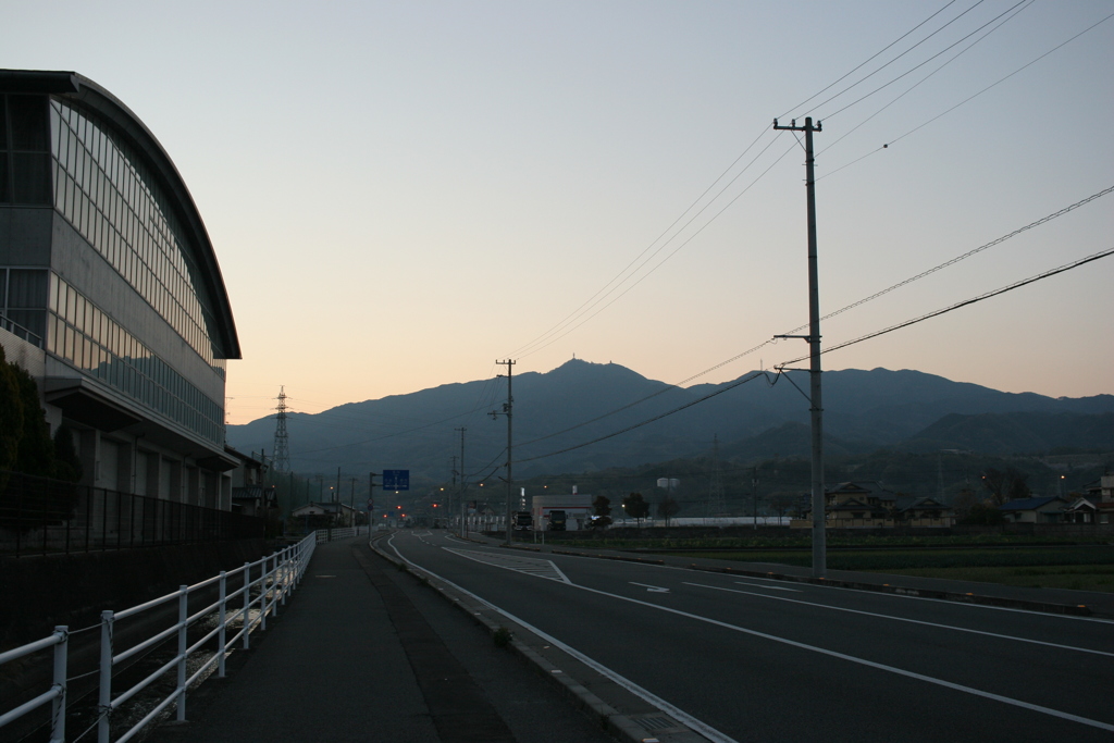 午前6時　ローソンに行く