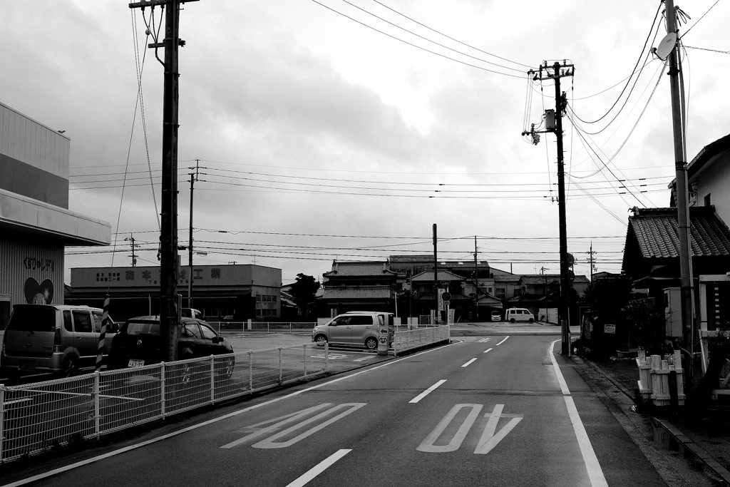 モノクロコントラスト高め　２